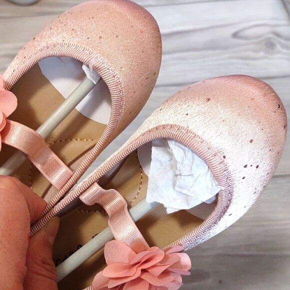 (17-2208) 🔥3/$20🔥  Cat & Jack Gianna Flats Shoes Size 6 - Picture 4 of 10